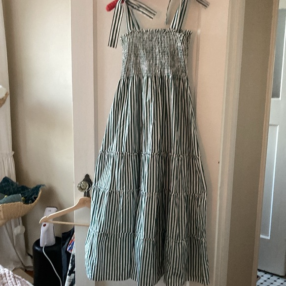 MAXWELL and GERALDINE Dress - Picture 6 of 7